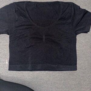 Black cropped active top slim fit tight material